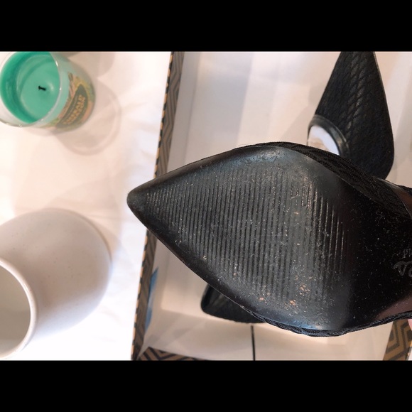 BLACK NETTED PUMPS - Picture 5 of 8